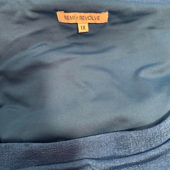 Navy blue remi x revolve ruched maxi skirt - Picture 3 of 3